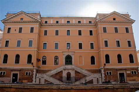 gabriele csrbone liceo scientifico prada|Licei Scientifici nel comune di Roma .